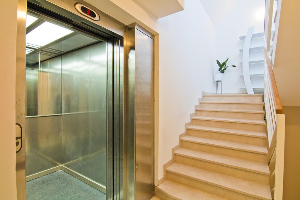Laura Lux Suites Spalato Esterno foto